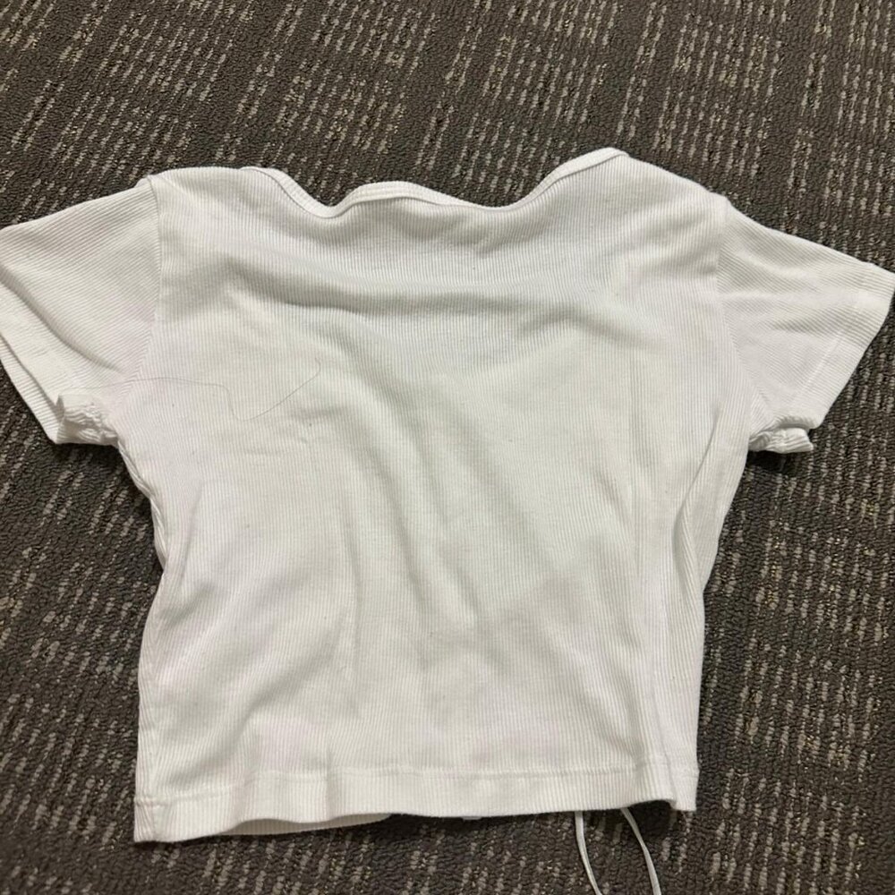 Top - Picture 2 of 2